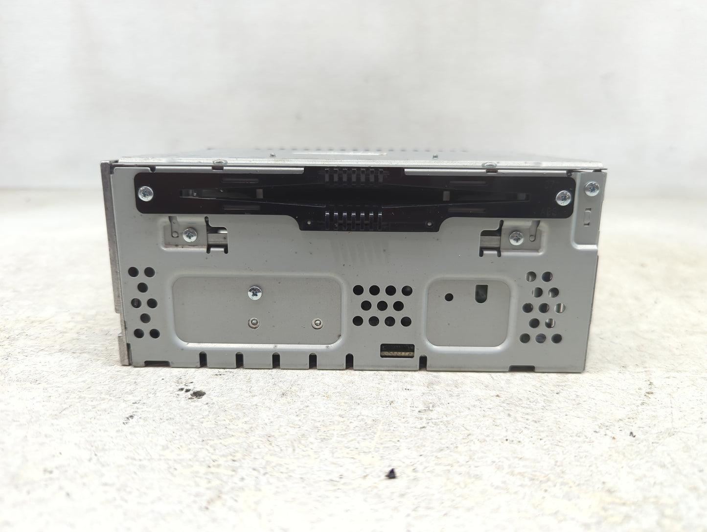 2013-2015 Ford Taurus Radio AM FM Cd Player Receiver Replacement P/N:CQ-JJ32E0UMB Fits Fits 2013 2014 2015 OEM Used Auto Par