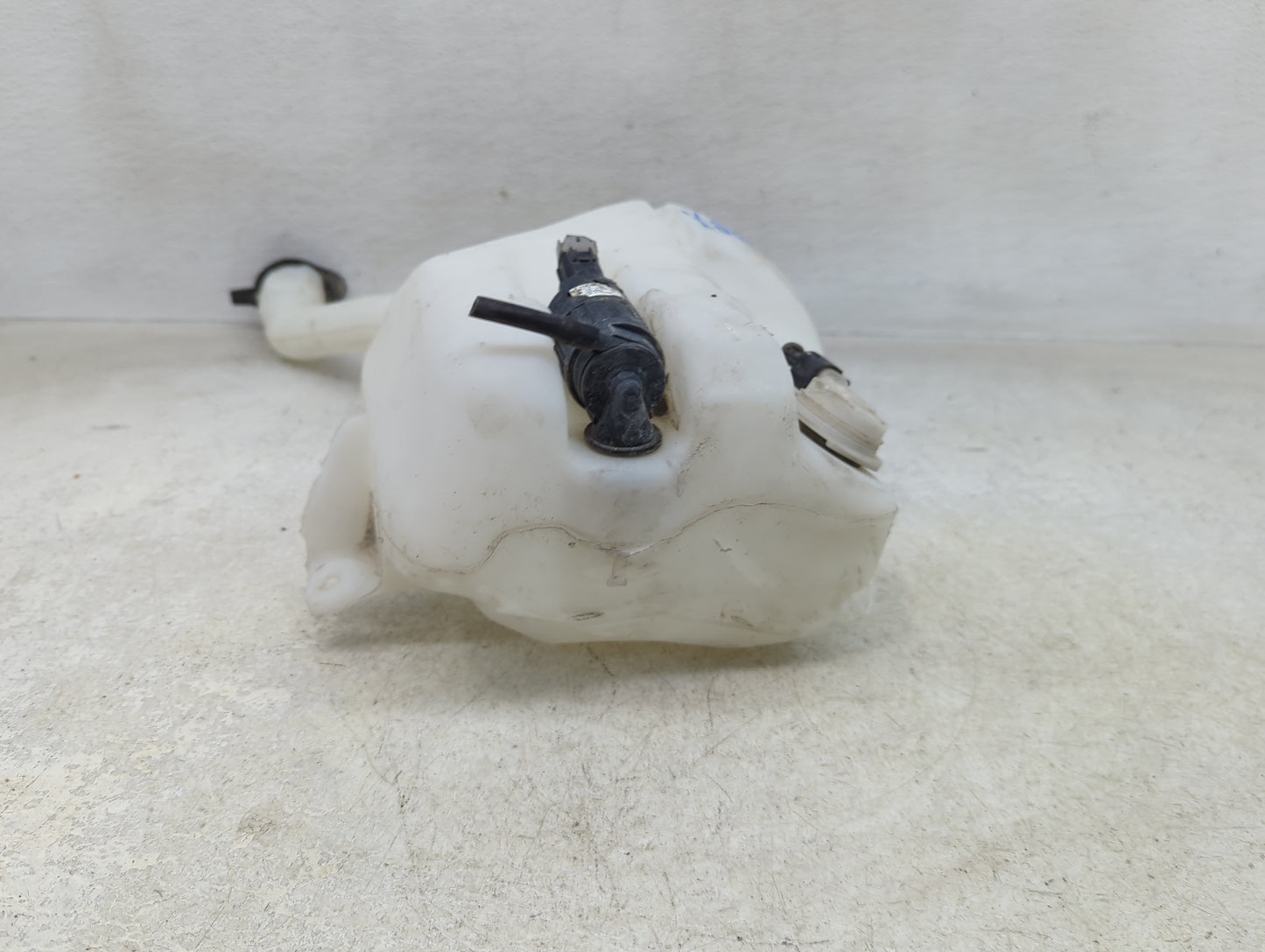 2012-2019 Ford Taurus Radiator Coolant Overflow Expansion Tank Bottle 1393703 - Oemusedautoparts1.com
