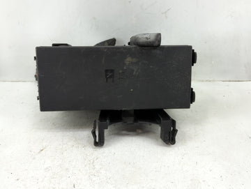 2013-2016 Ford Taurus Fusebox Fuse Box Panel Relay Module P/N:DG1T-14A003-BA Fits Fits 2013 2014 2015 2016 OEM Used Auto Par