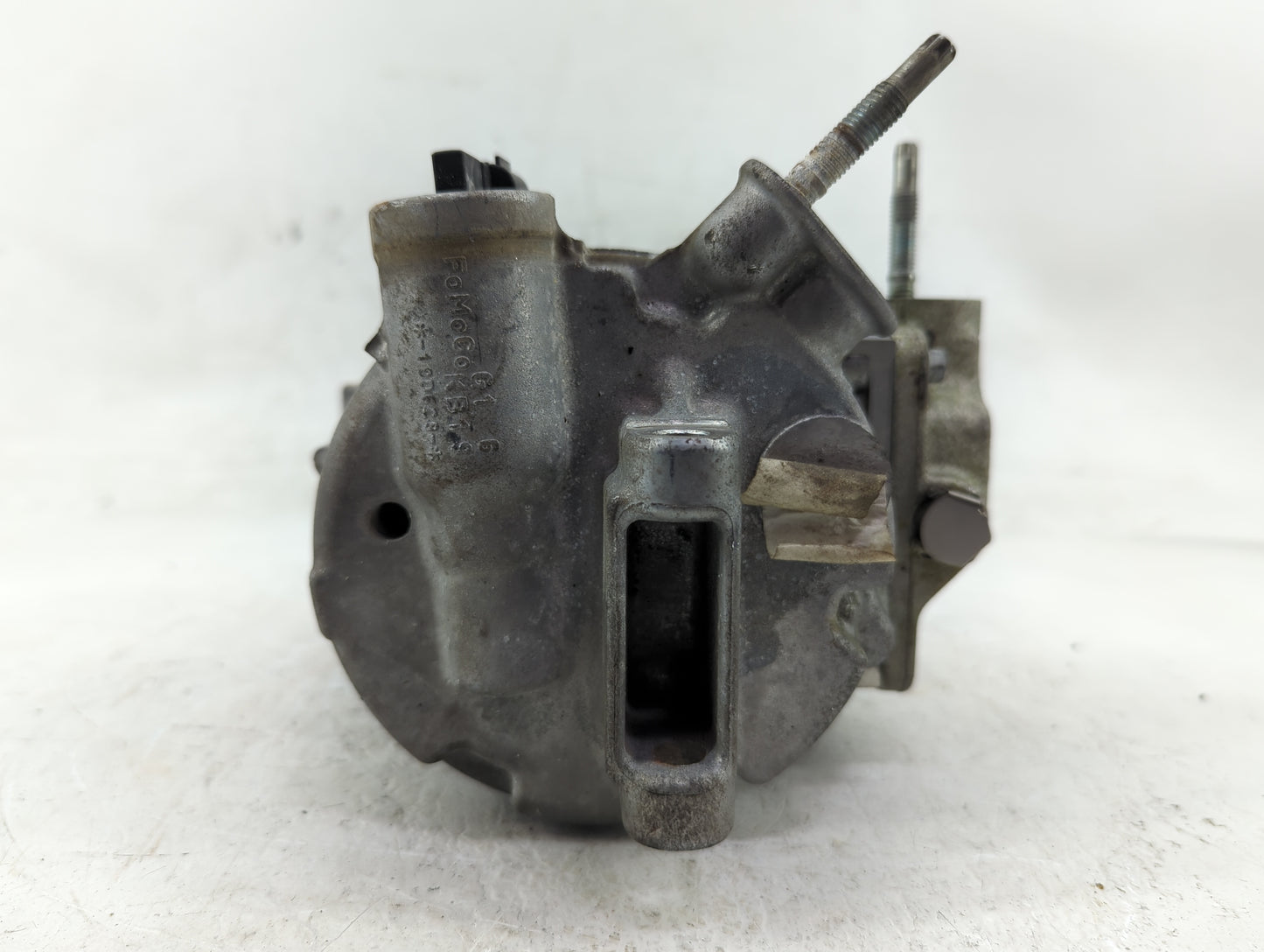 2013-2016 Ford Taurus Air Conditioning A/c Ac Compressor Oem - Oemusedautoparts1.com