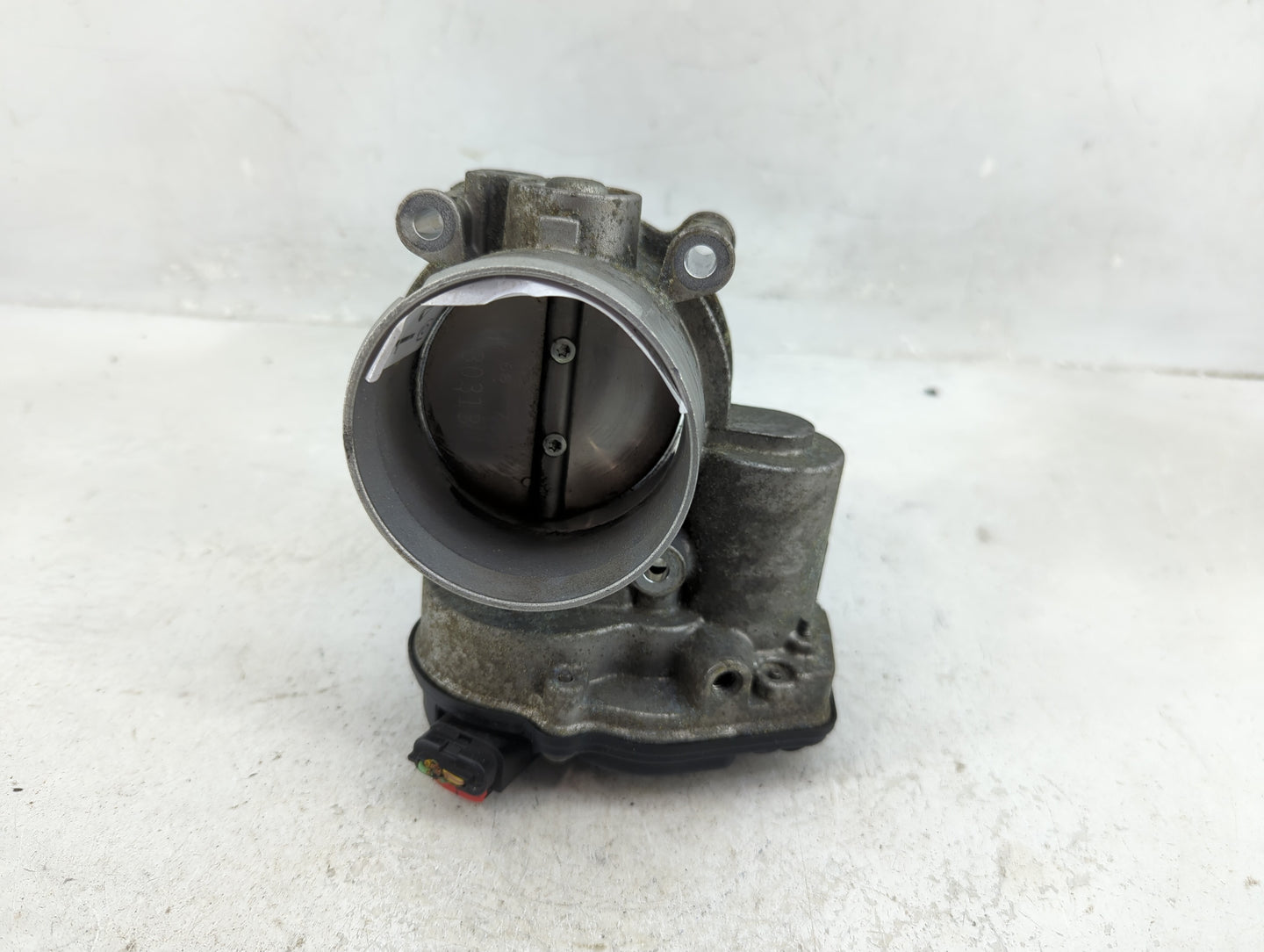 2013-2019 Ford Taurus Throttle Body P/N:AT4E-9F991-EH Fits Fits 2011 2012 2013 2014 2015 2016 2017 2018 2019 OEM Used Auto P
