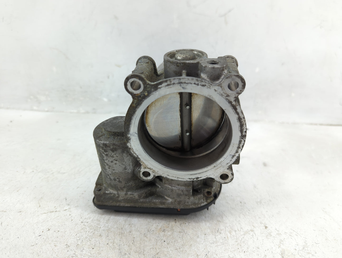2013-2019 Ford Taurus Throttle Body P/N:AT4E-9F991-EH Fits Fits 2011 2012 2013 2014 2015 2016 2017 2018 2019 OEM Used Auto P