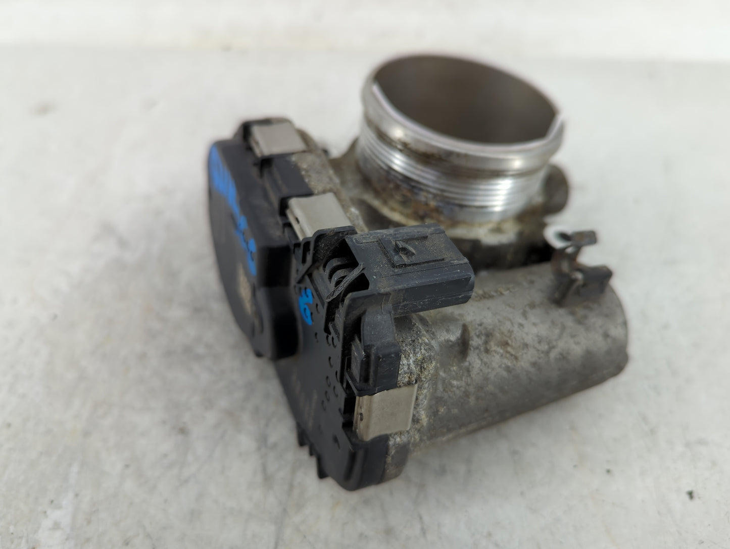 2013-2017 Ford Taurus Throttle Body P/N:CM5E-9F991-AD Fits Fits 2012 2013 2014 2015 2016 2017 OEM Used Auto Parts - Oemuseda