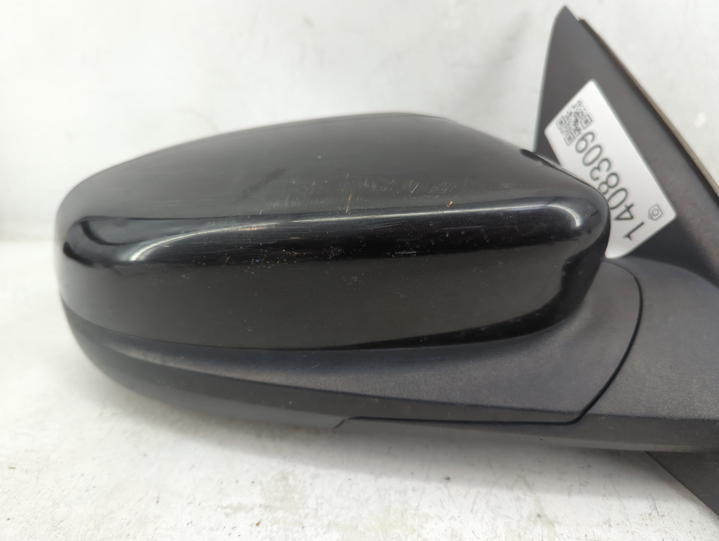2010-2019 Ford Taurus Passenger Side View Mirror - Right Door Mirror OEM Used - Oemusedautoparts1.com