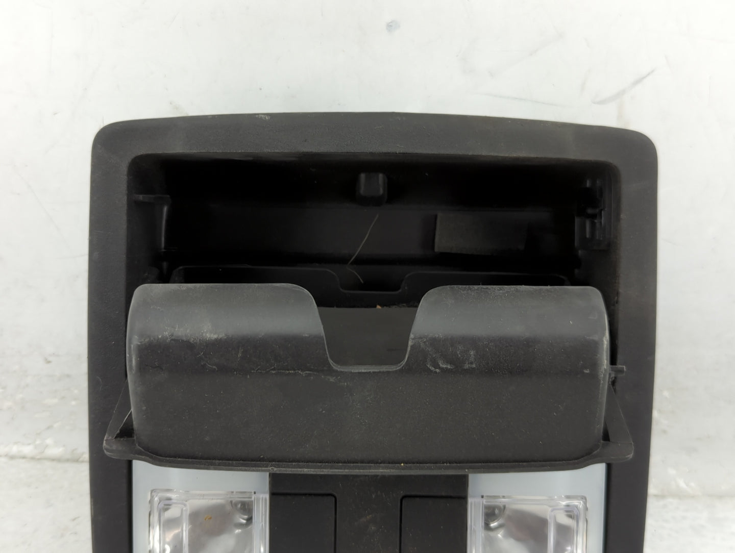 2013-2019 Ford Taurus Overhead Roof Console 1408487 - Oemusedautoparts1.com