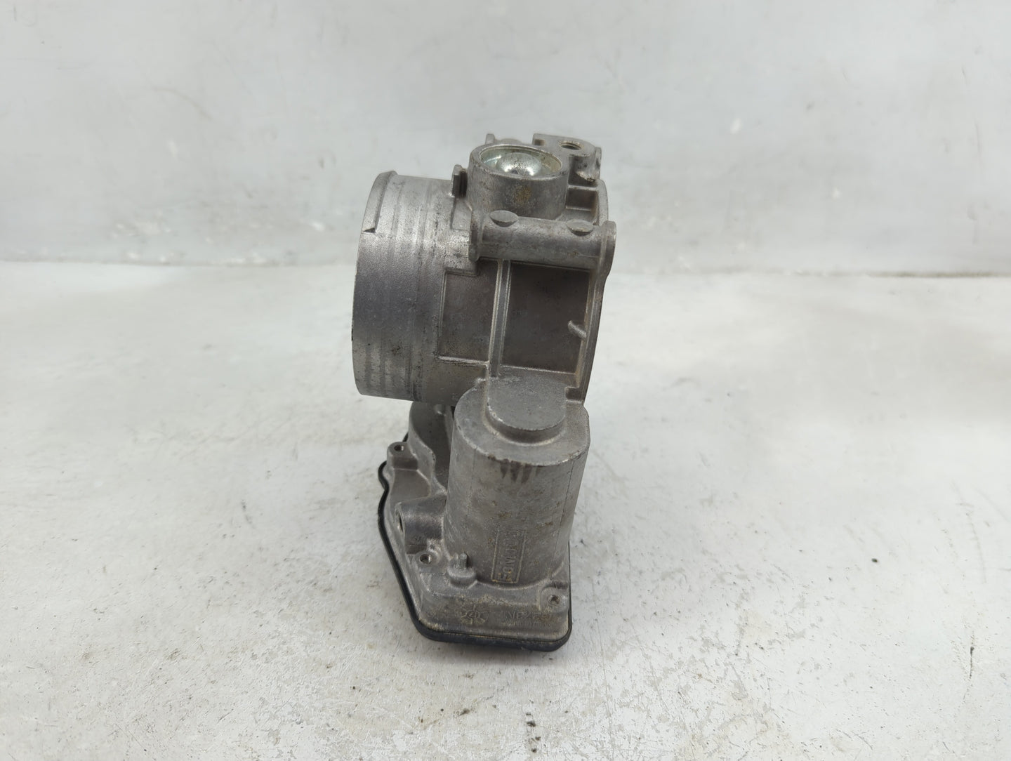 2013-2019 Ford Taurus Throttle Body P/N:AT4E-9F991-EL Fits Fits 2011 2012 2013 2014 2015 2016 2017 2018 2019 OEM Used Auto P
