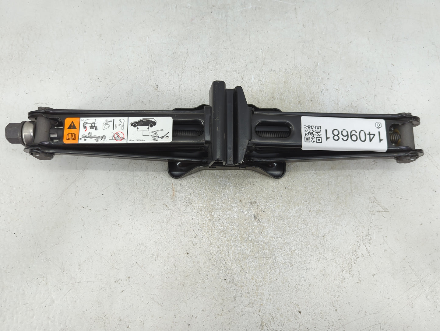 2015 Ford Taurus Spare Scissor Car Jack 1409681 - Oemusedautoparts1.com