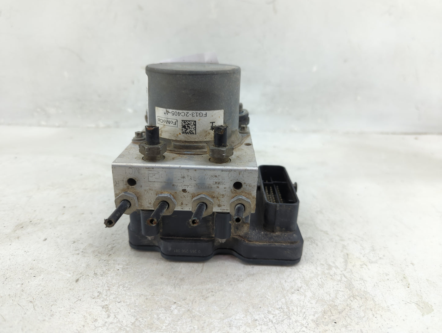 2014-2019 Ford Taurus ABS Pump Control Module Replacement P/N:FG13-2C405-A Fits Fits 2014 2015 2016 2017 2018 2019 OEM Used 