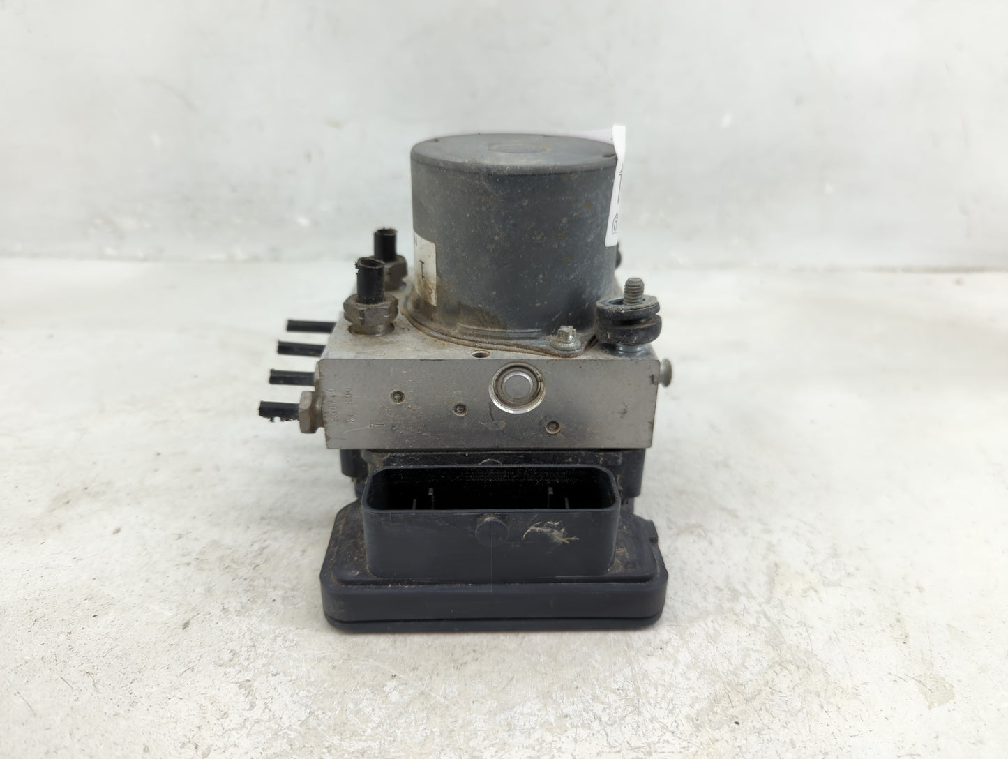 2014-2019 Ford Taurus ABS Pump Control Module Replacement P/N:FG13-2C405-A Fits Fits 2014 2015 2016 2017 2018 2019 OEM Used 