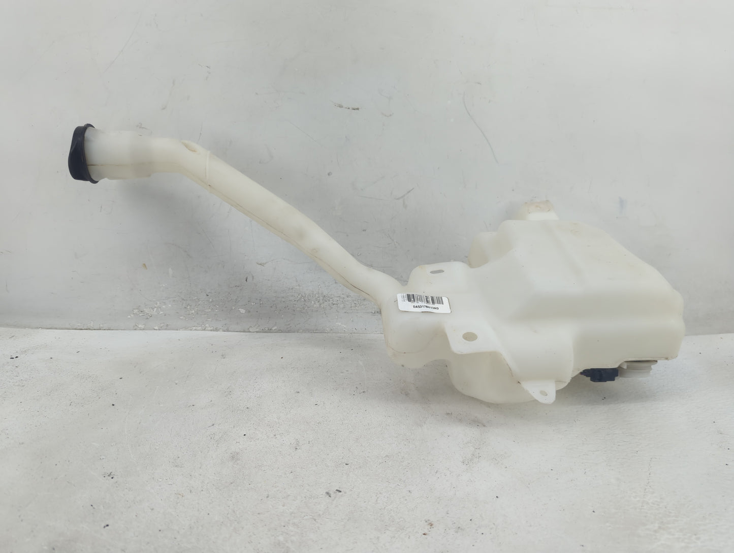 2013-2019 Ford Taurus Windshield Washer Fluid Reservoir Bottle Oem 1410281 - Oemusedautoparts1.com