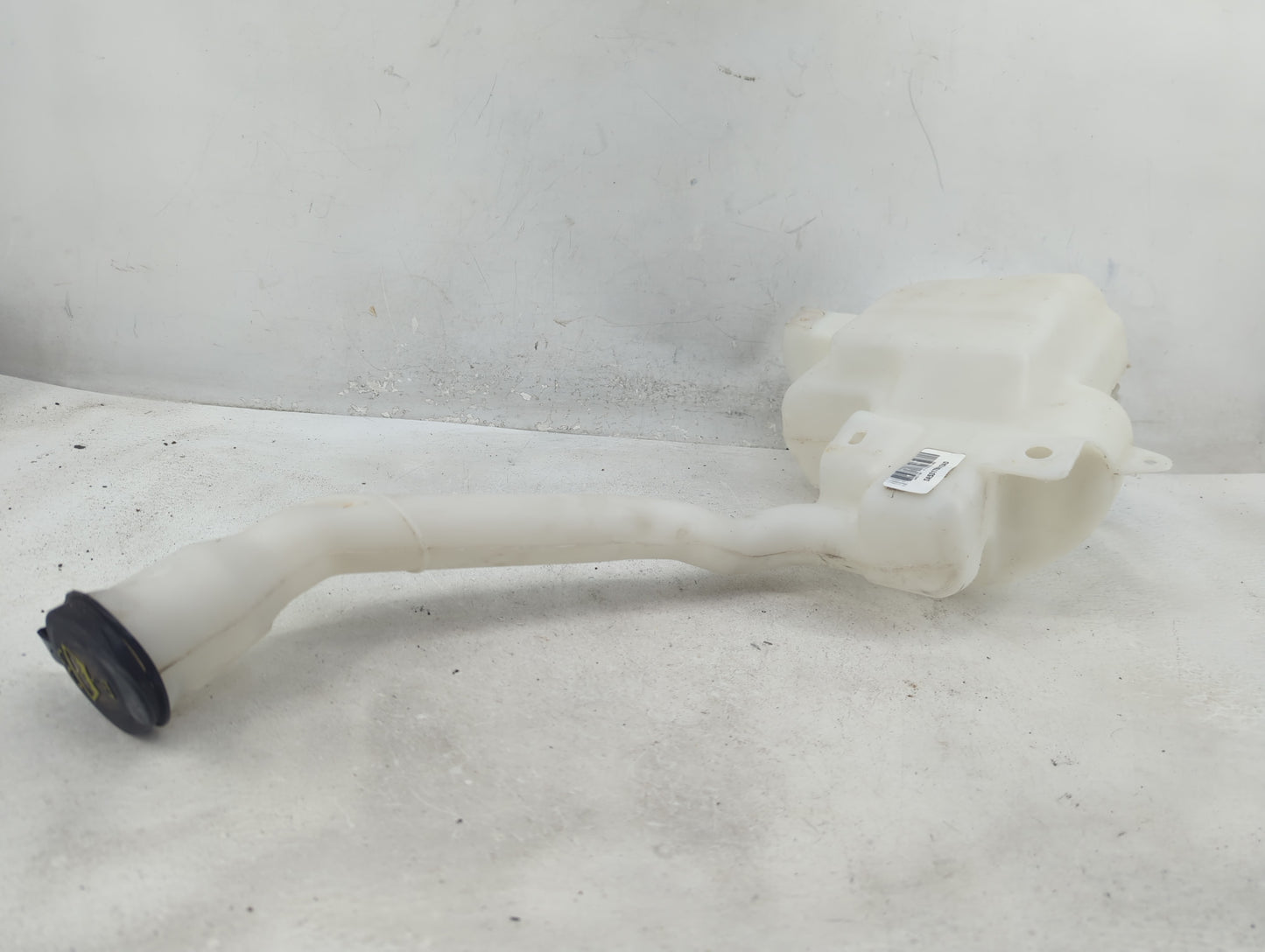 2013-2019 Ford Taurus Windshield Washer Fluid Reservoir Bottle Oem 1410281 - Oemusedautoparts1.com