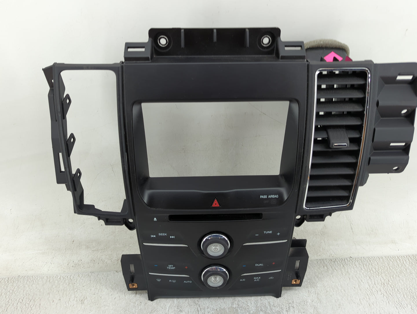 2014-2019 Ford Taurus Radio Control Panel - Oemusedautoparts1.com