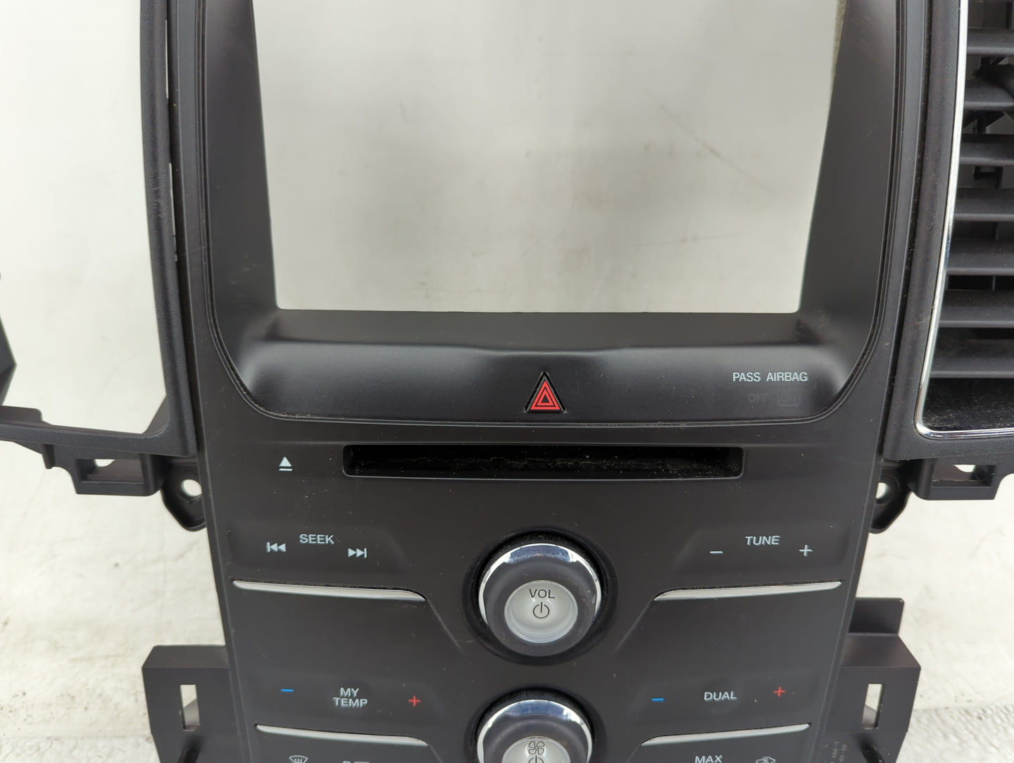 2014-2019 Ford Taurus Radio Control Panel - Oemusedautoparts1.com
