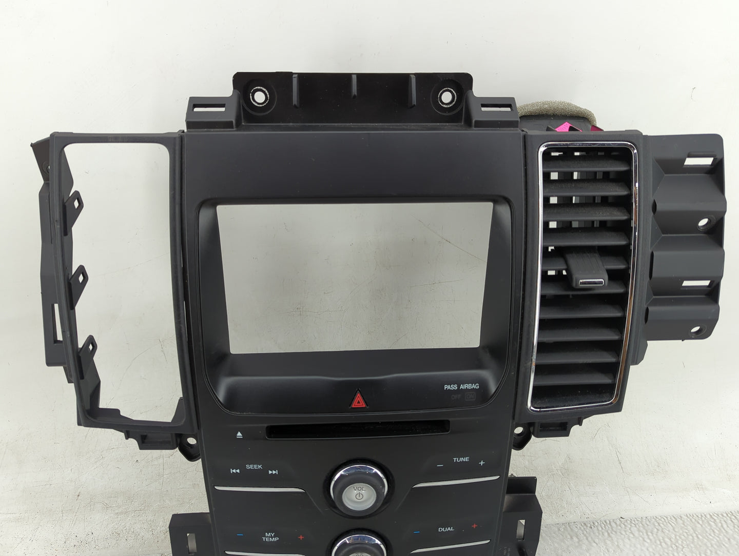 2014-2019 Ford Taurus Radio Control Panel - Oemusedautoparts1.com