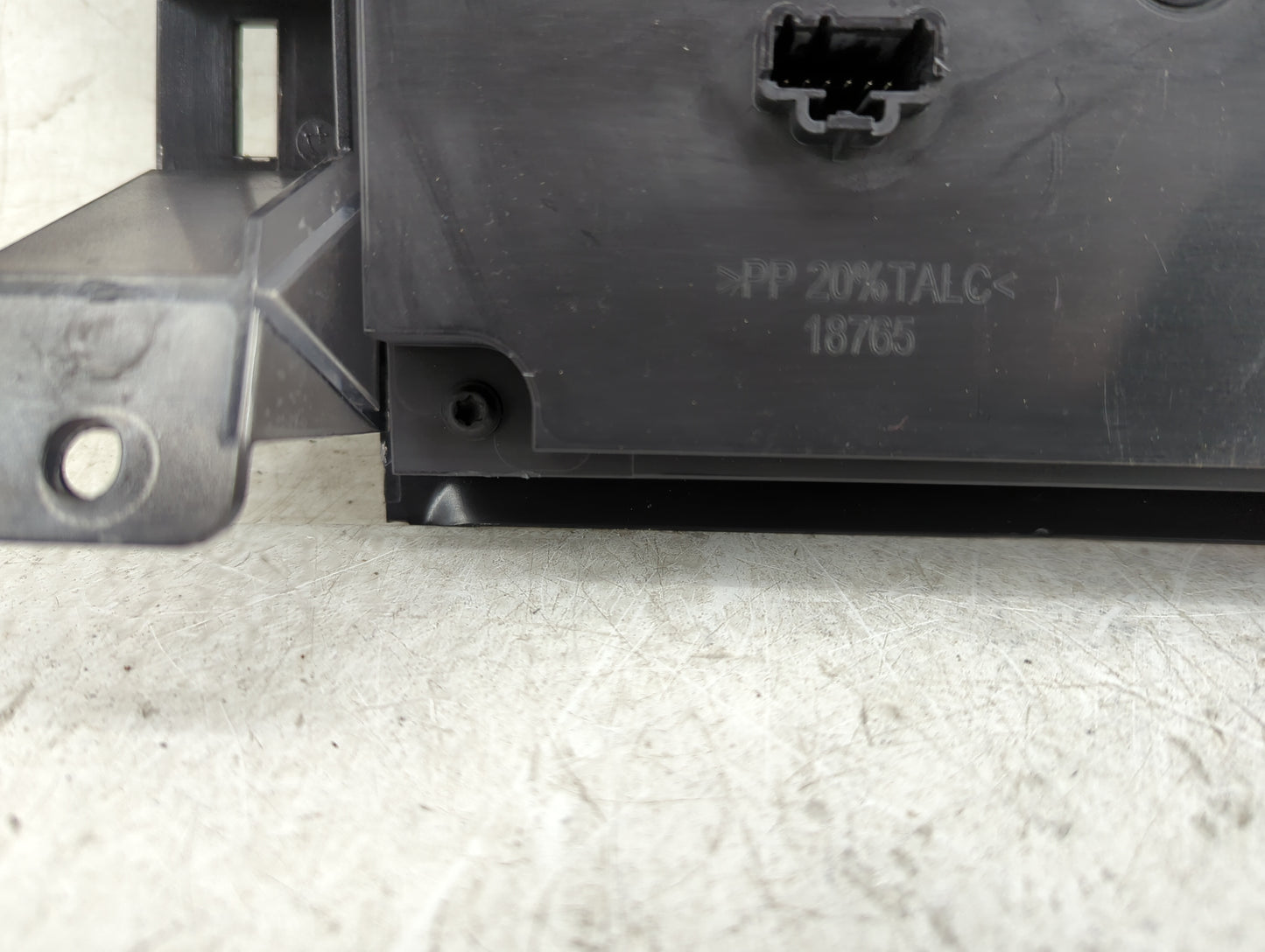 2014-2019 Ford Taurus Radio Control Panel - Oemusedautoparts1.com