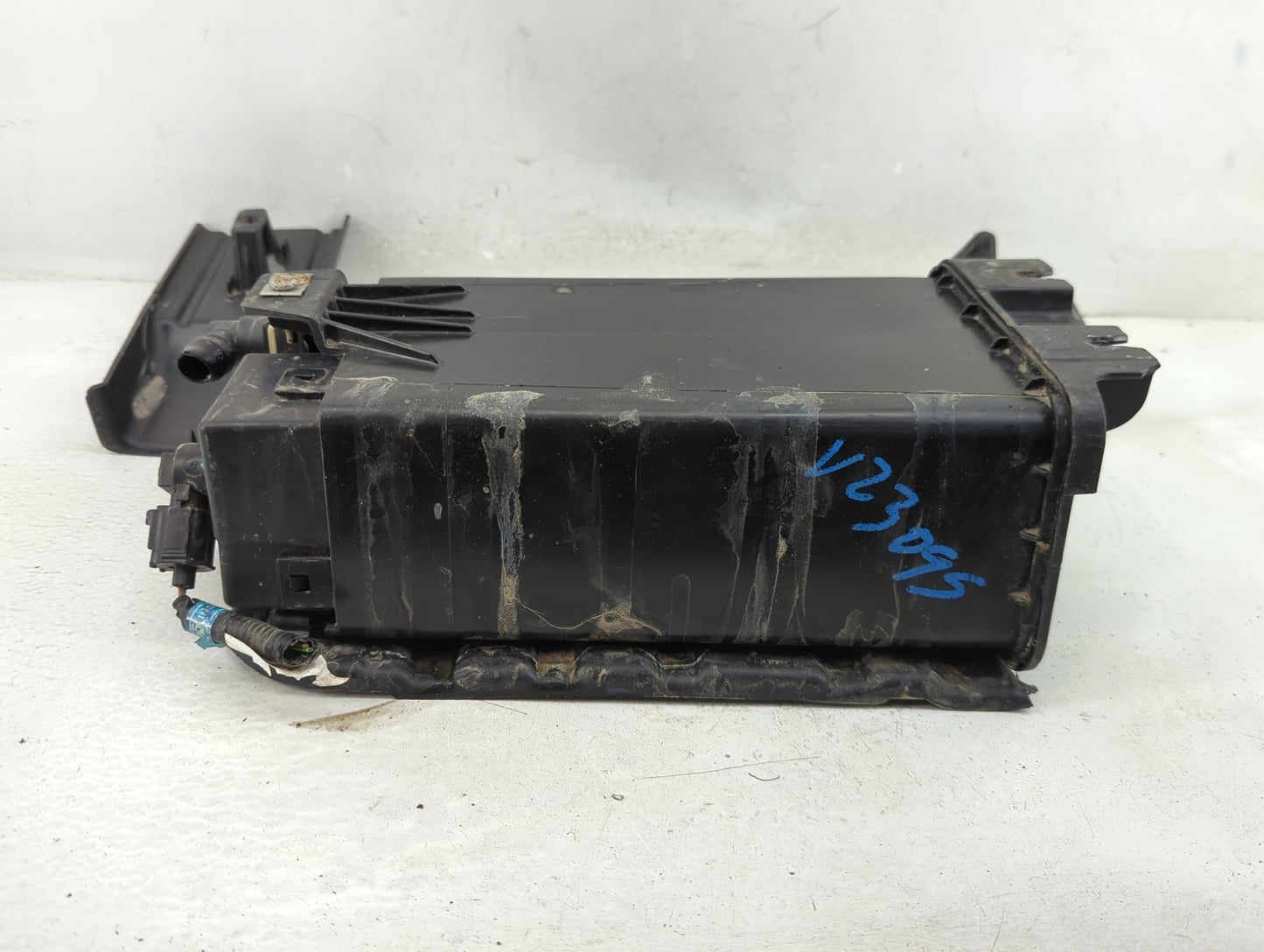 2015 Ford Taurus Fuel Vapor Charcoal Canister - Oemusedautoparts1.com