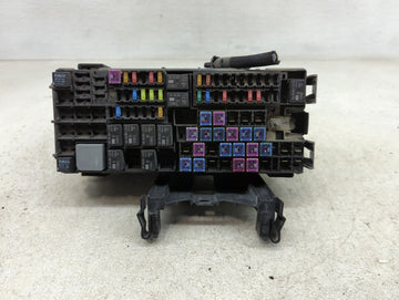 2013-2016 Ford Taurus Fusebox Fuse Box Panel Relay Module P/N:DG1T-14A003-BA Fits Fits 2013 2014 2015 2016 OEM Used Auto Parts