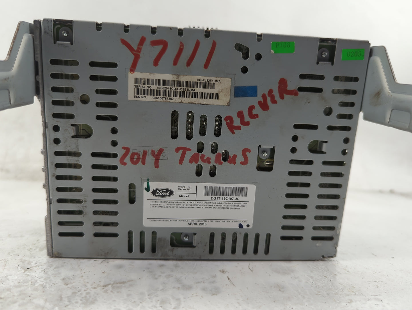 2013-2015 Ford Taurus Radio AM FM Cd Player Receiver Replacement P/N:DG1T-19C107-JC Fits Fits 2013 2014 2015 OEM Used Auto P