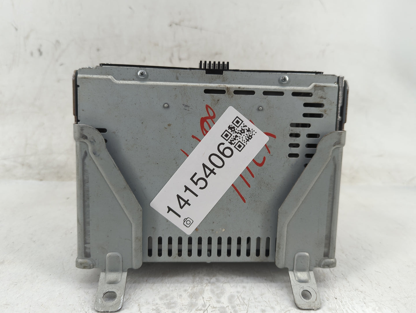 2013-2015 Ford Taurus Radio AM FM Cd Player Receiver Replacement P/N:DG1T-19C107-JC Fits Fits 2013 2014 2015 OEM Used Auto P