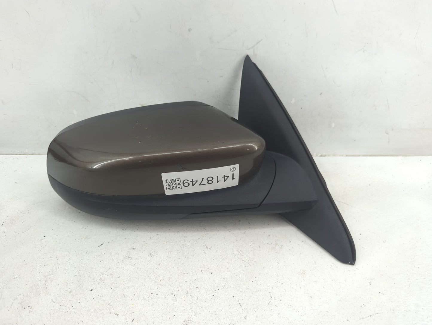 2010-2019 Ford Taurus Passenger Side View Mirror - Right Door Mirror OEM Used - Oemusedautoparts1.com
