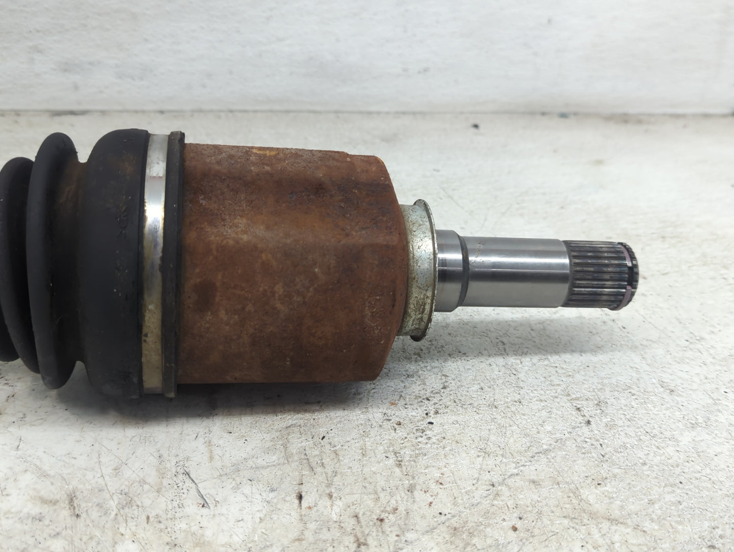 2013-2019 Ford Taurus Axle Shaft Front Driver Cv C/v - Oemusedautoparts1.com