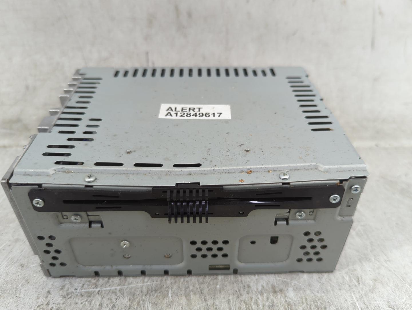 2013-2016 Ford Taurus Radio AM FM Cd Player Receiver Replacement P/N:DG1T-19C107-JD Fits Fits 2013 2014 2015 2016 OEM Used A