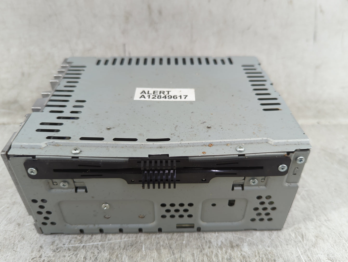 2013-2016 Ford Taurus Radio AM FM Cd Player Receiver Replacement P/N:DG1T-19C107-JD Fits Fits 2013 2014 2015 2016 OEM Used A