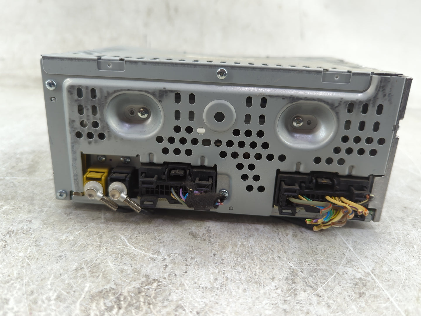2013-2016 Ford Taurus Radio AM FM Cd Player Receiver Replacement P/N:DG1T-19C107-JD Fits Fits 2013 2014 2015 2016 OEM Used A