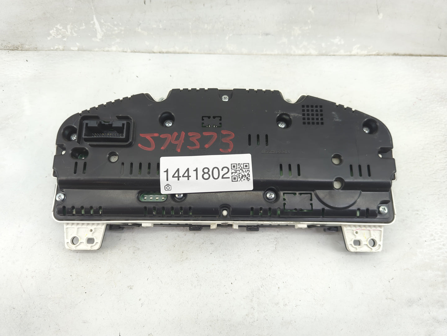 2015 Ford Taurus Instrument Cluster Speedometer Gauges P/N:FG1T-10849-CC MX257480-1692 Fits OEM Used Auto Parts - Oemusedaut