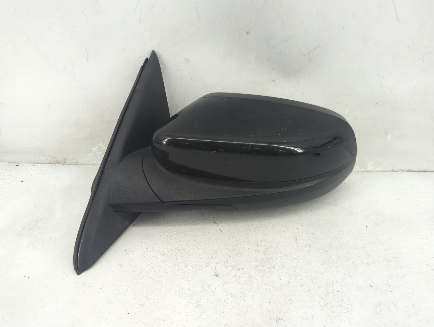 2010-2019 Ford Taurus Driver Side View Mirror - Left Door Mirror OEM Used - Oemusedautoparts1.com