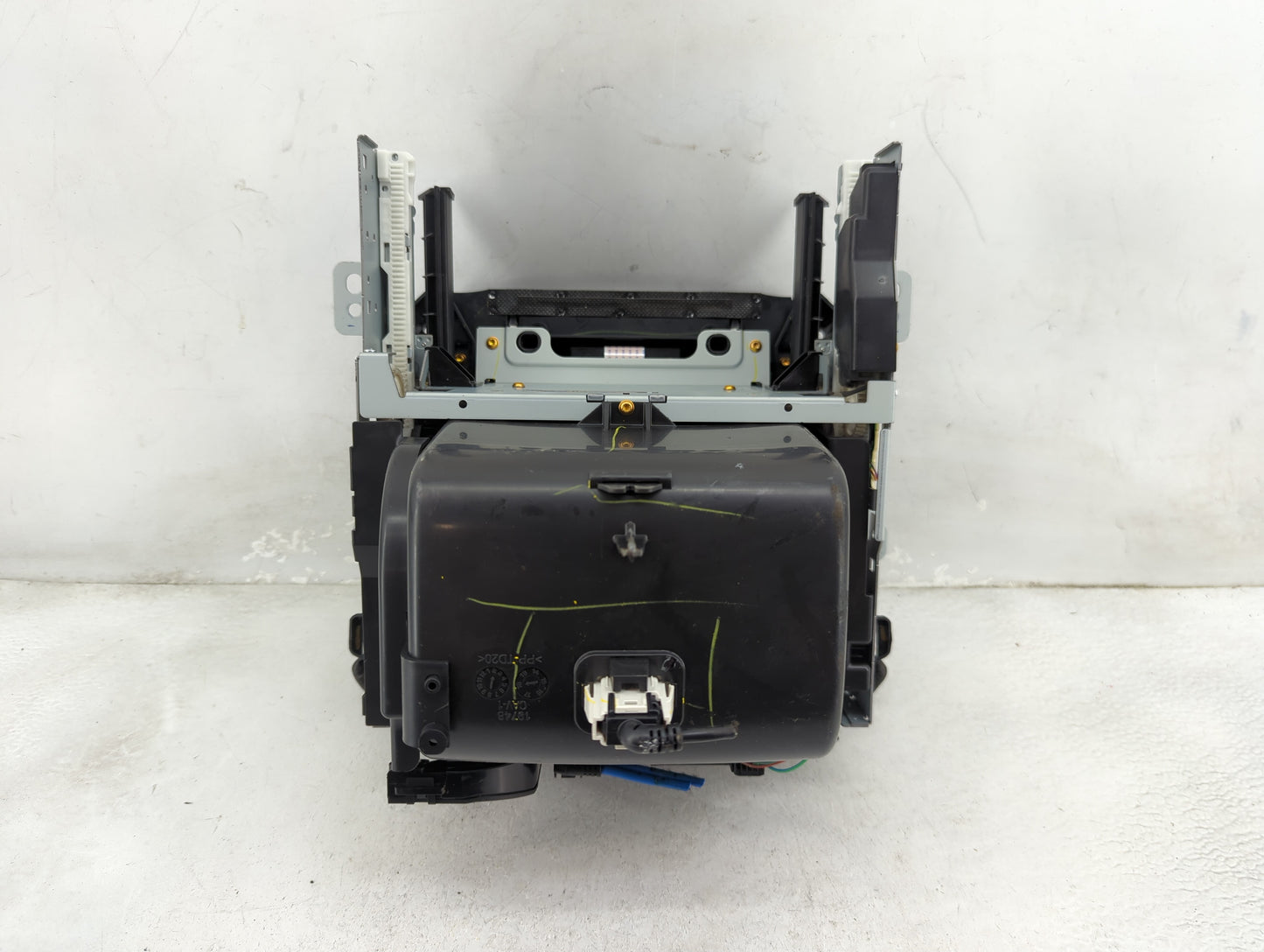 2015 Ford Taurus Radio AM FM Cd Player Receiver Replacement P/N:55N1D5000C Fits OEM Used Auto Parts - Oemusedautoparts1.com