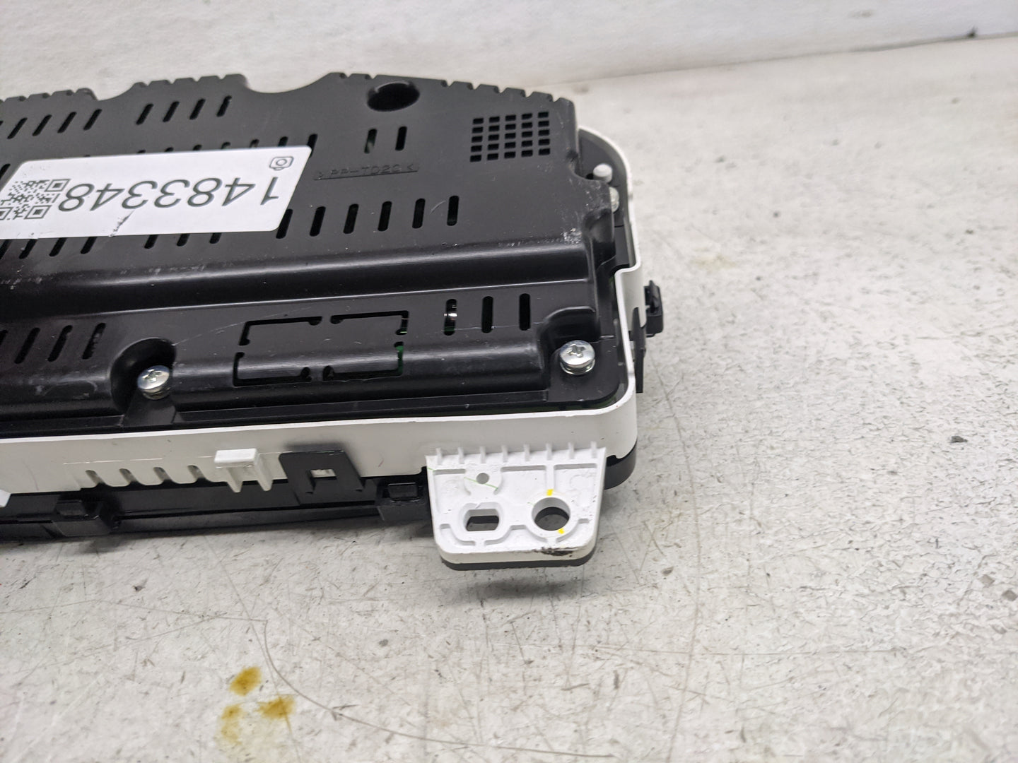 2015 Ford Taurus Instrument Cluster Speedometer Gauges P/N:FG1T-10849-EB MX257480-1711, G8VTA Miles: Fits OEM Used Auto Part