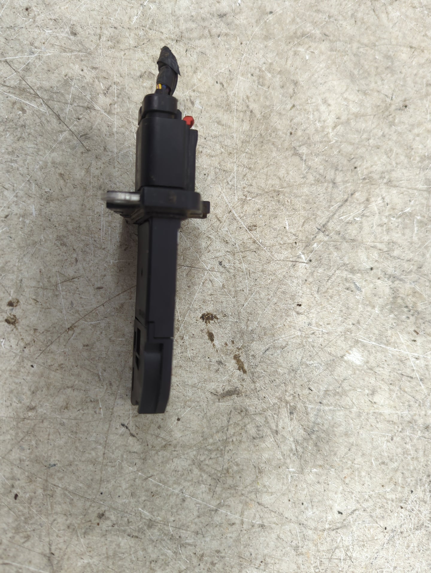 2013-2016 Ford Taurus Mass Air Flow Meter Maf 1485474 - Oemusedautoparts1.com