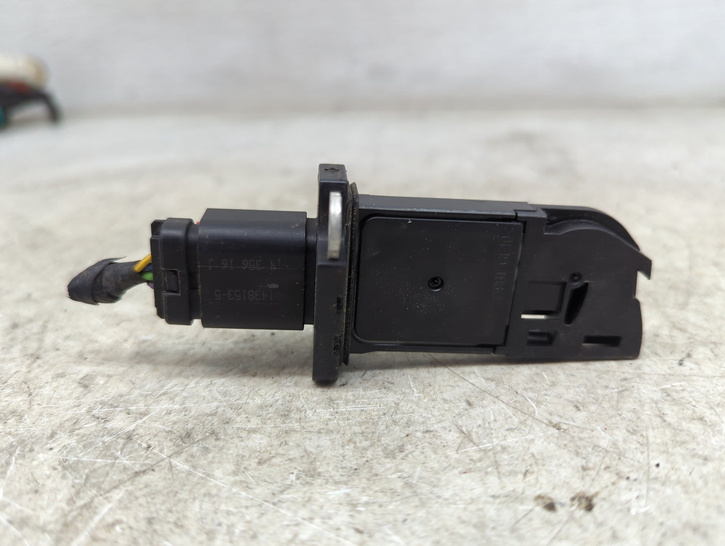2013-2016 Ford Taurus Mass Air Flow Meter Maf 1485474 - Oemusedautoparts1.com