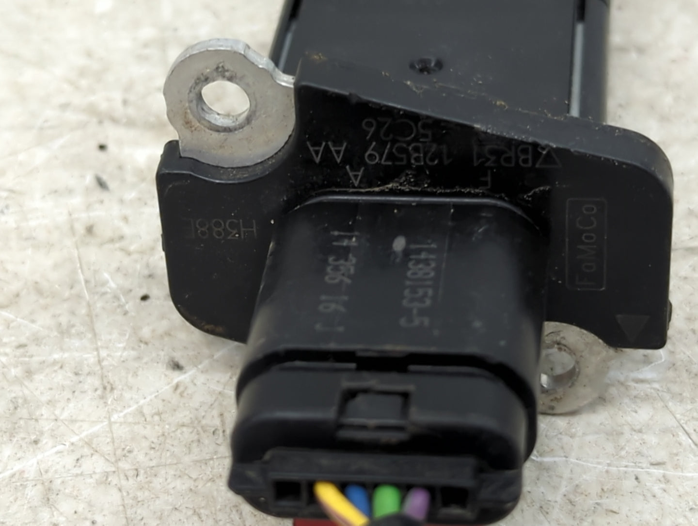 2013-2016 Ford Taurus Mass Air Flow Meter Maf 1485474 - Oemusedautoparts1.com