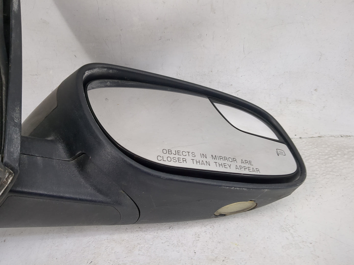 2010-2019 Ford Taurus Passenger Side View Mirror - Right Door Mirror OEM Used - Oemusedautoparts1.com
