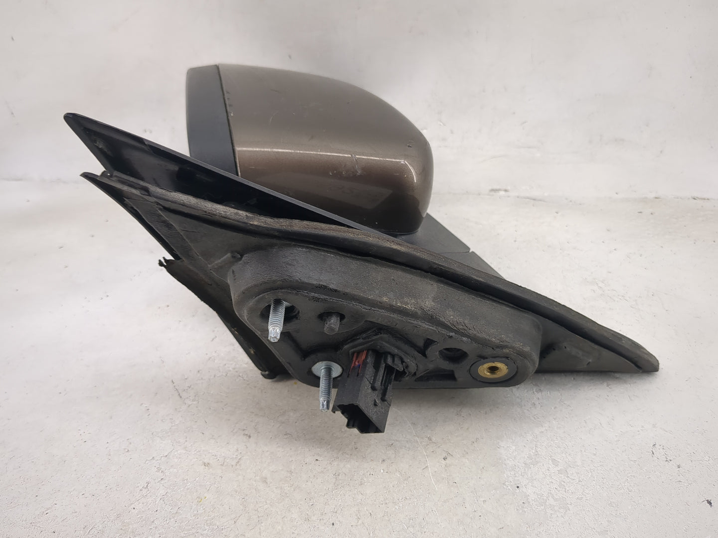 2010-2019 Ford Taurus Driver Side View Mirror - Left Door Mirror OEM Used - Oemusedautoparts1.com