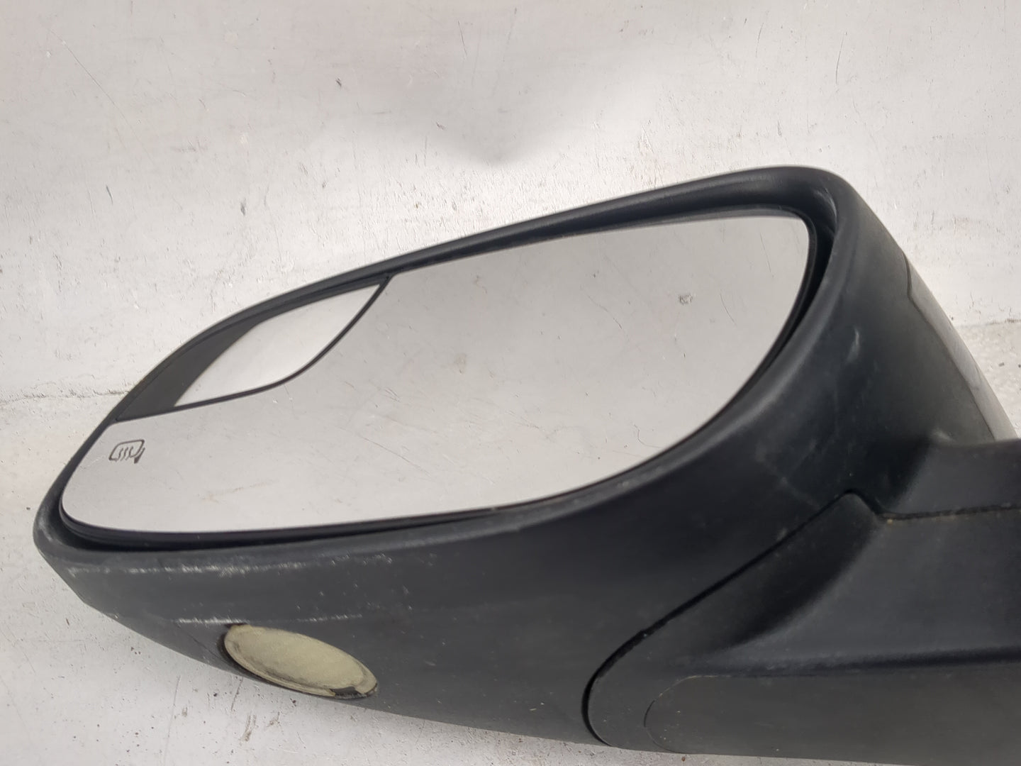 2010-2019 Ford Taurus Driver Side View Mirror - Left Door Mirror OEM Used - Oemusedautoparts1.com
