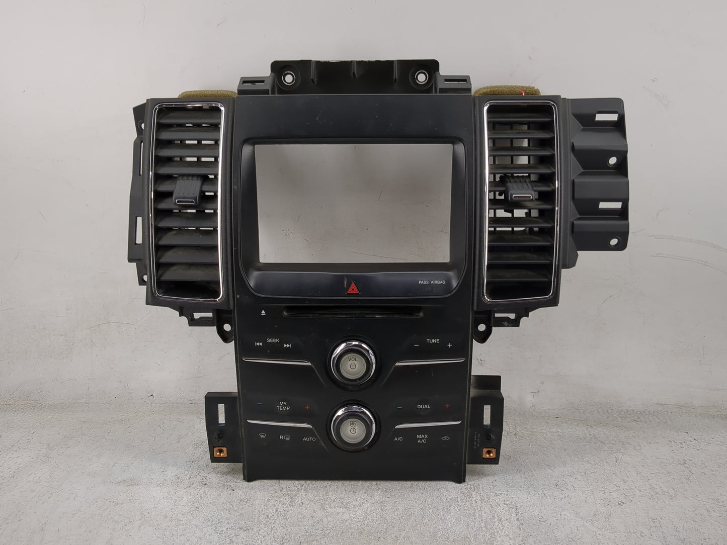 2014-2019 Ford Taurus Radio Control Panel 1491330 - Oemusedautoparts1.com