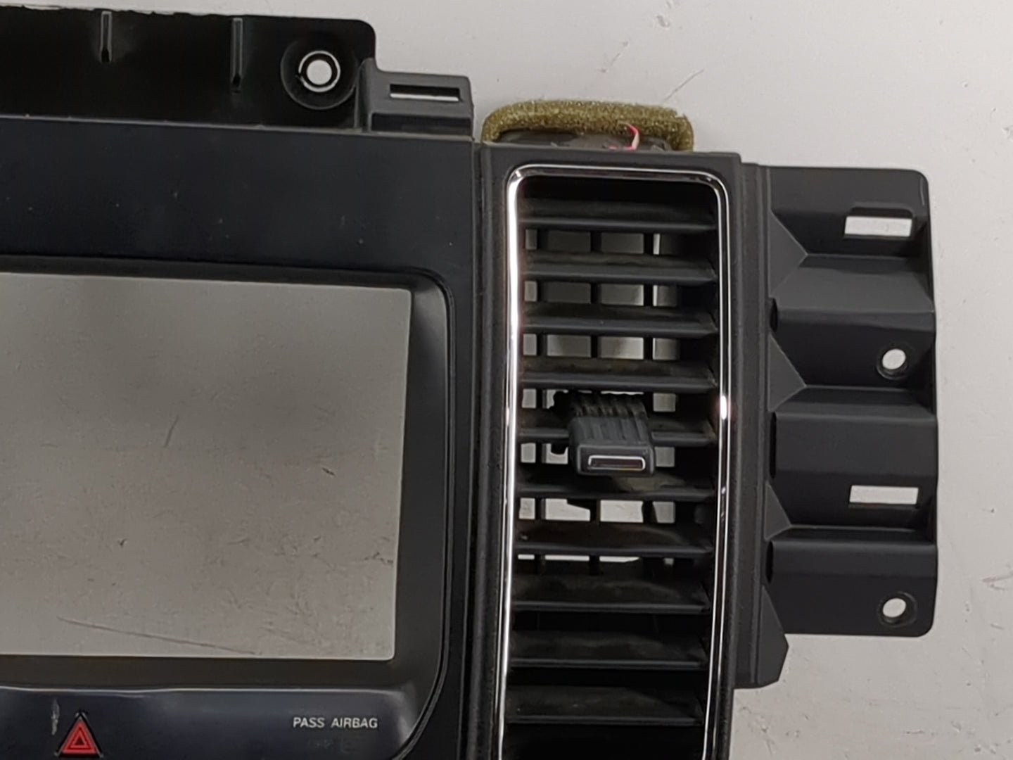2014-2019 Ford Taurus Radio Control Panel 1491330 - Oemusedautoparts1.com