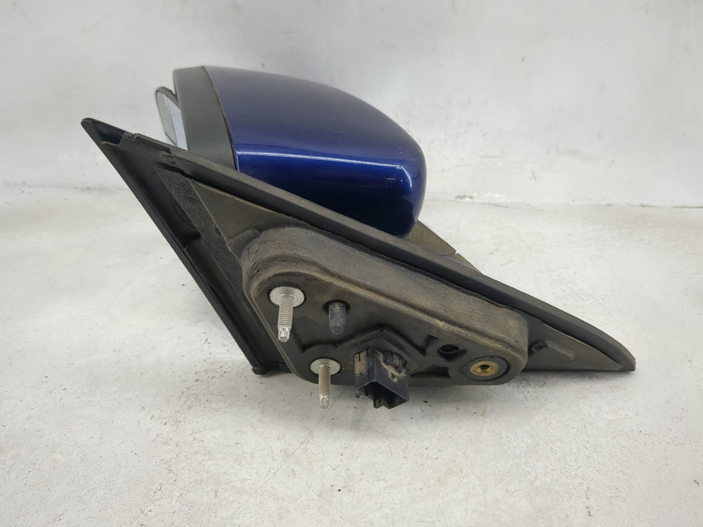 2010-2019 Ford Taurus Driver Side View Mirror - Left Door Mirror OEM Used - Oemusedautoparts1.com