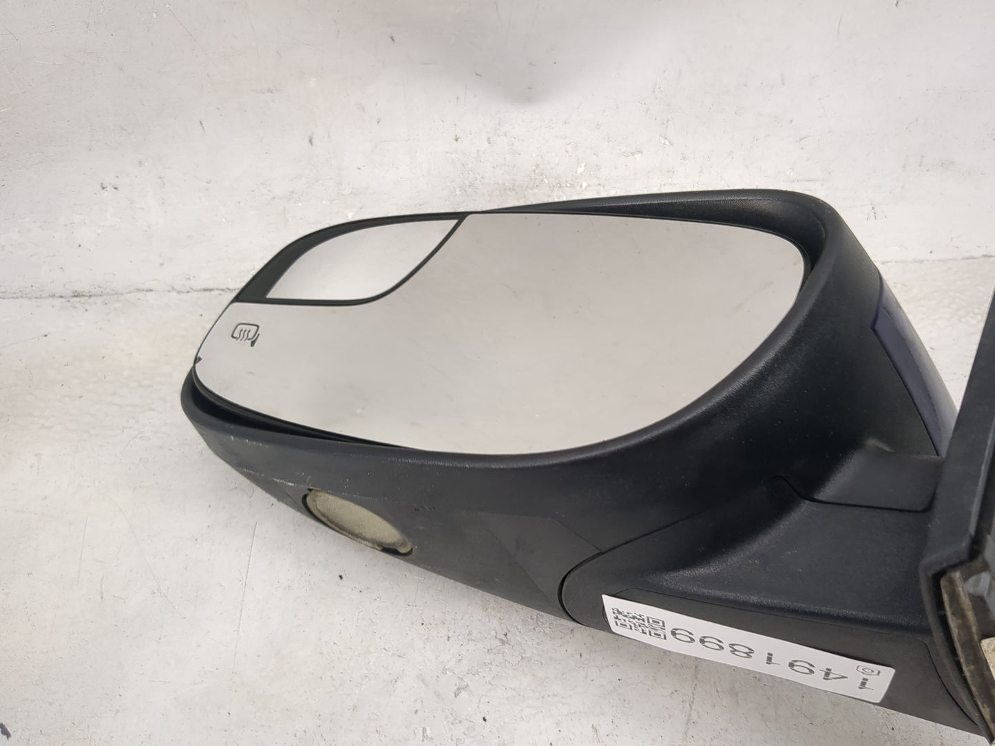 2010-2019 Ford Taurus Driver Side View Mirror - Left Door Mirror OEM Used - Oemusedautoparts1.com