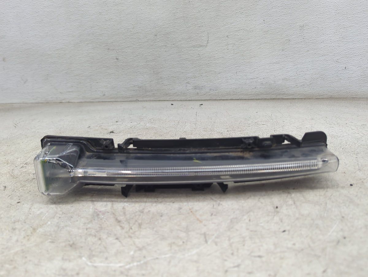 2015 Ford Taurus Third Brake Light Tail Light P/N:AG13-13B220-AB Fits OEM Used Auto Parts - Oemusedautoparts1.com