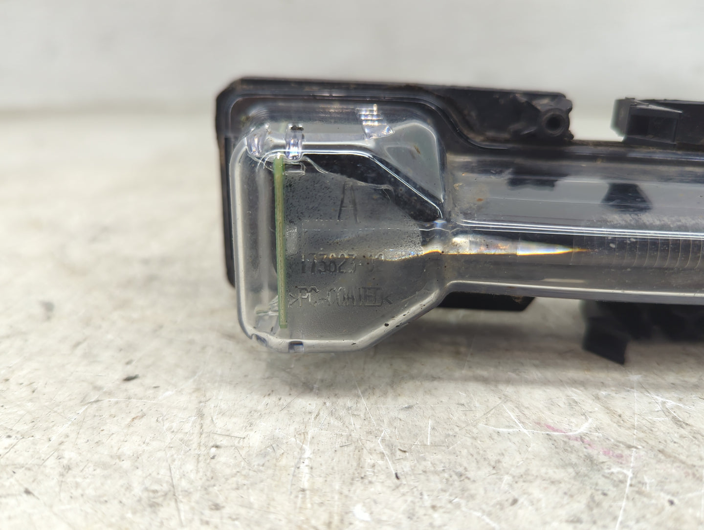 2015 Ford Taurus Third Brake Light Tail Light P/N:AG13-13B220-AB Fits OEM Used Auto Parts - Oemusedautoparts1.com