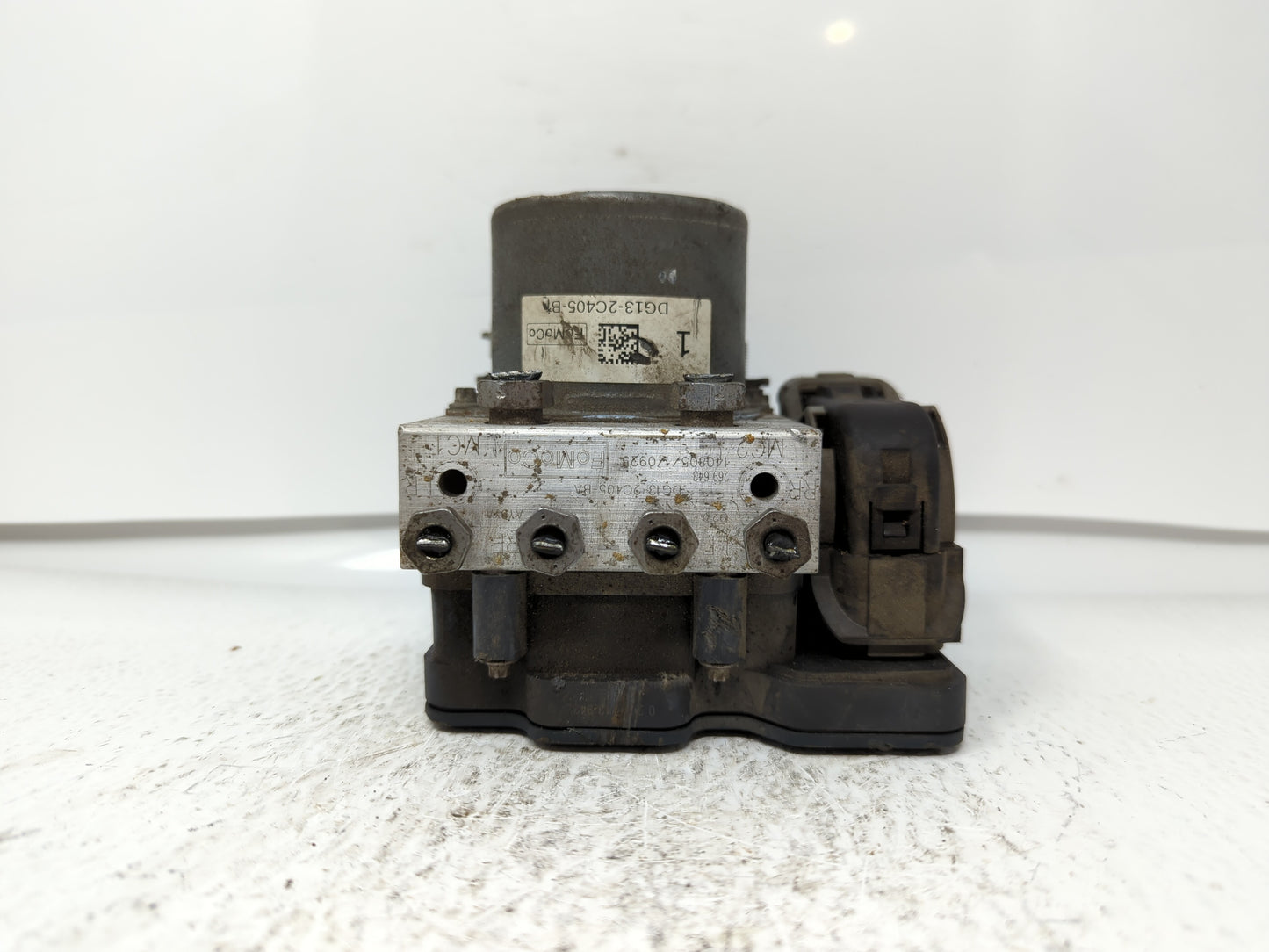 2014-2018 Ford Taurus ABS Pump Control Module Replacement P/N:DG13-2C405-BA Fits Fits 2014 2015 2016 2017 2018 OEM Used Auto