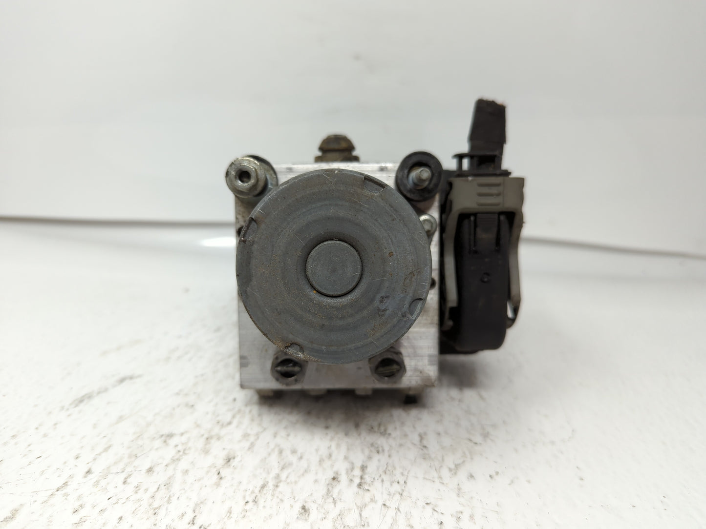 2014-2018 Ford Taurus ABS Pump Control Module Replacement P/N:DG13-2C405-BA Fits Fits 2014 2015 2016 2017 2018 OEM Used Auto