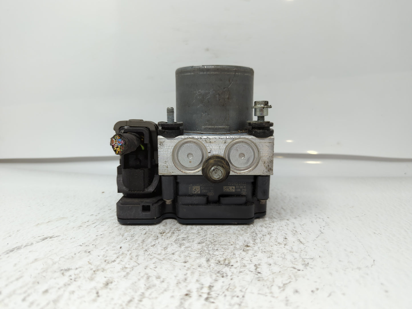 2014-2018 Ford Taurus ABS Pump Control Module Replacement P/N:DG13-2C405-BA Fits Fits 2014 2015 2016 2017 2018 OEM Used Auto