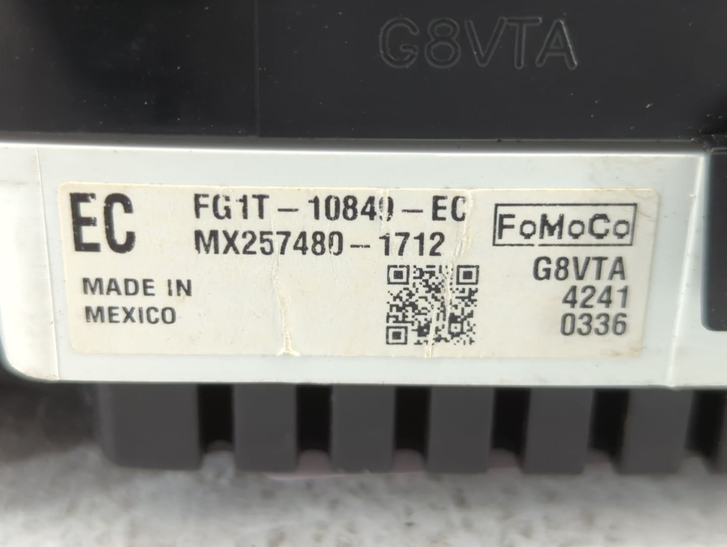 2015 Ford Taurus Instrument Cluster Speedometer Gauges P/N:FG1T-10849-EA FG1T-10849-EC, FG1T-10849-EB Fits OEM Used Auto Par