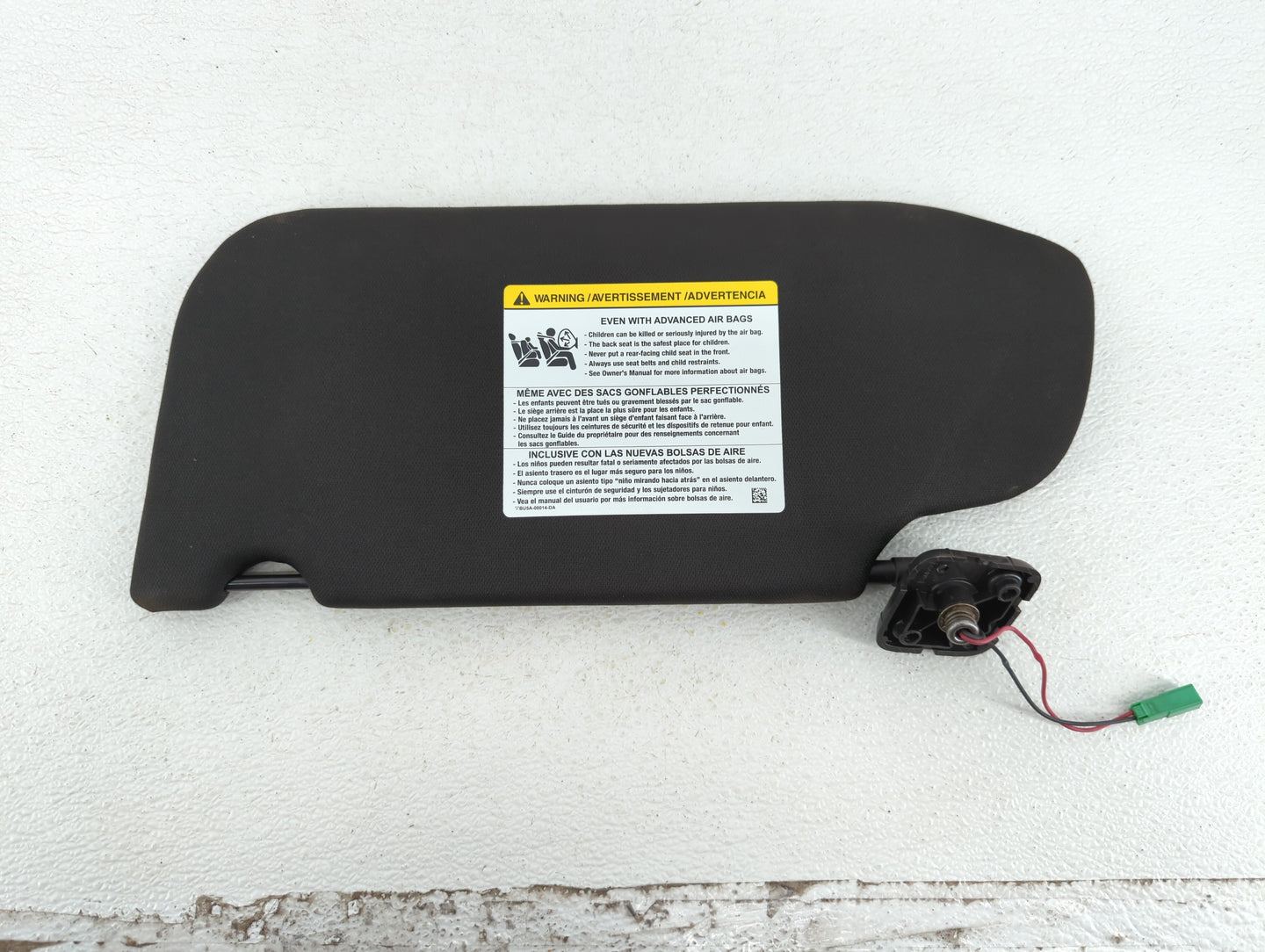 2013-2019 Ford Taurus Sun Visor Shade Replacement Passenger Right Mirror Fits OEM Used Auto Parts - Oemusedautoparts1.com