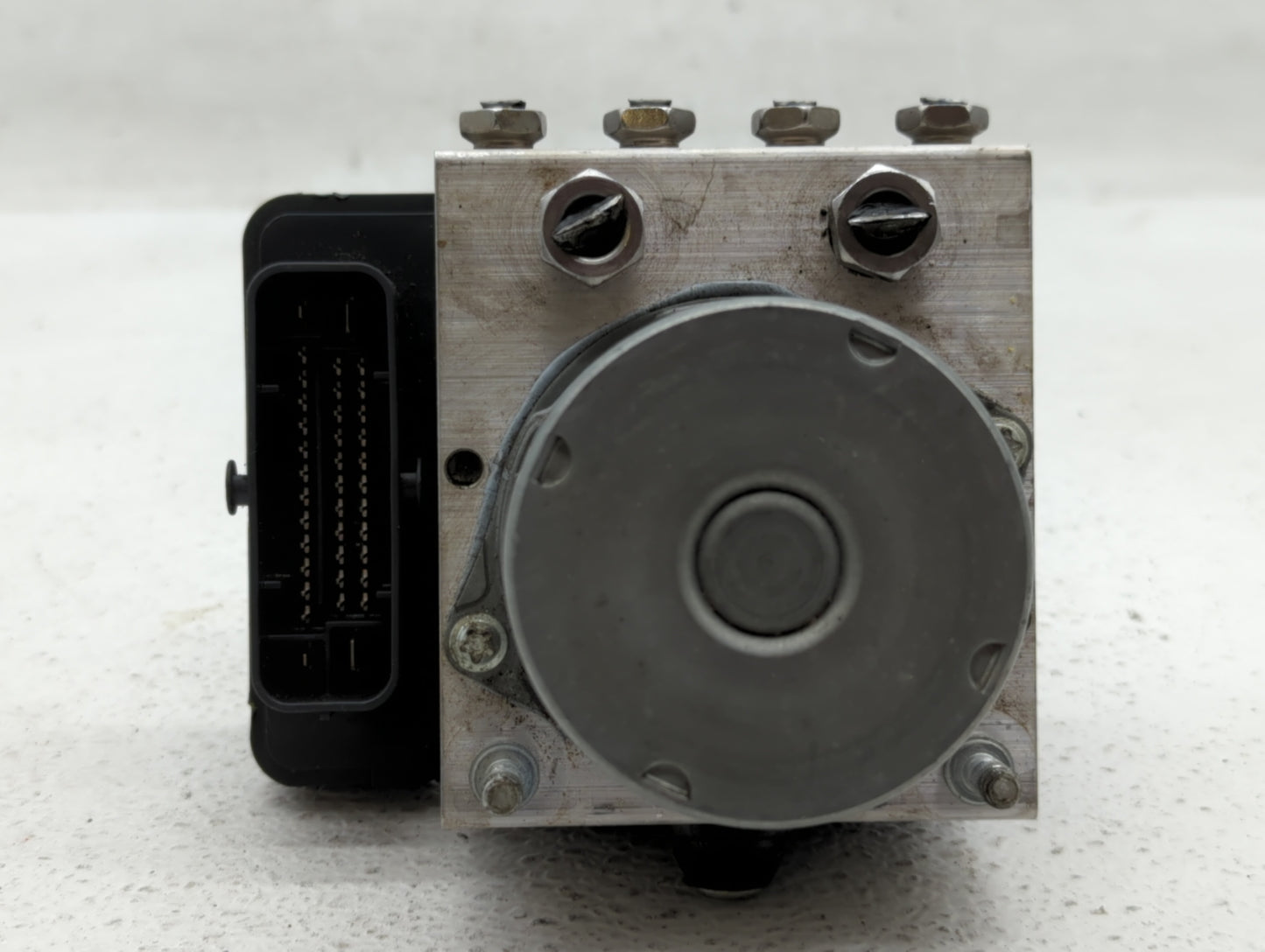 2014-2019 Ford Taurus ABS Pump Control Module Replacement P/N:FG13-2C405-AA FG13-2C405-AC Fits Fits 2014 2015 2016 2017 2018